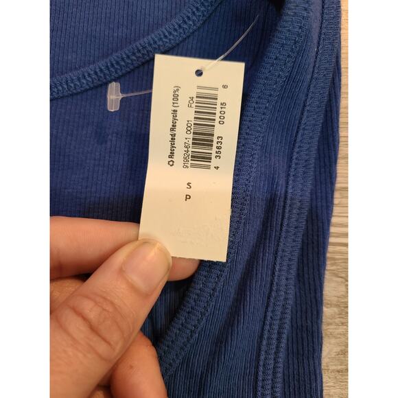 Old navy small womens ribbed blue tank top new with tags - Picture 3 of 6